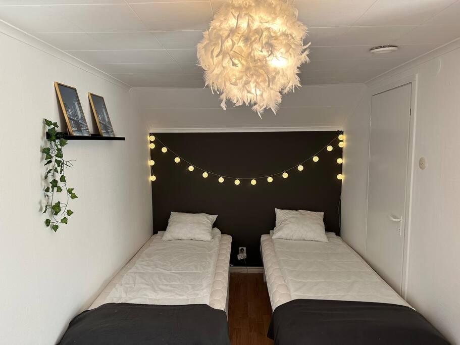 Villa Modernt & Rymligt Sommarhus Pa Landet- Bubbelpool Eskilstuna Exterior foto