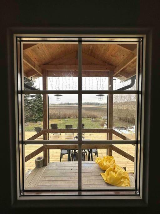 Villa Modernt & Rymligt Sommarhus Pa Landet- Bubbelpool Eskilstuna Exterior foto